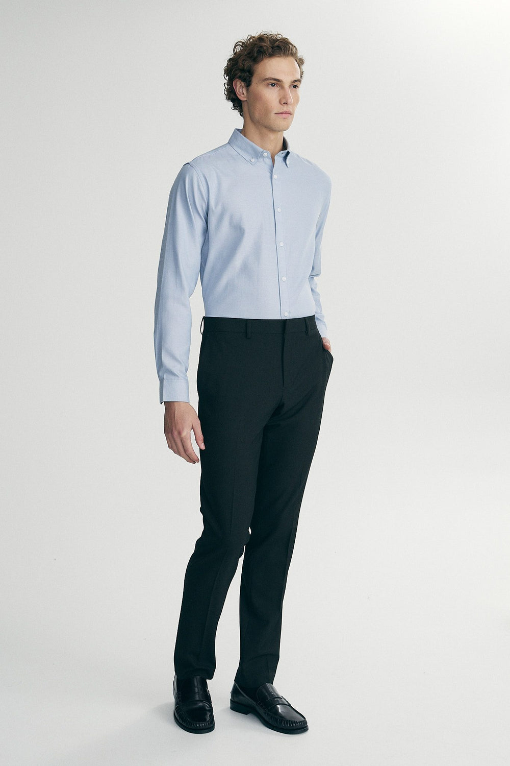 Semi-fitted oxford shirt