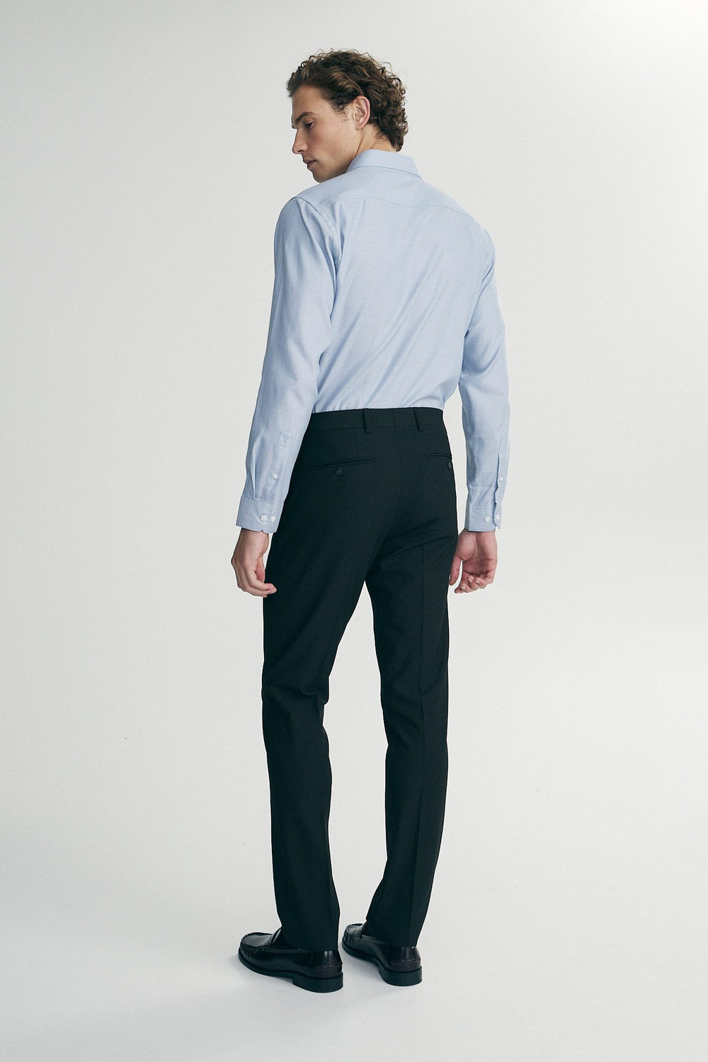 Semi-fitted oxford shirt