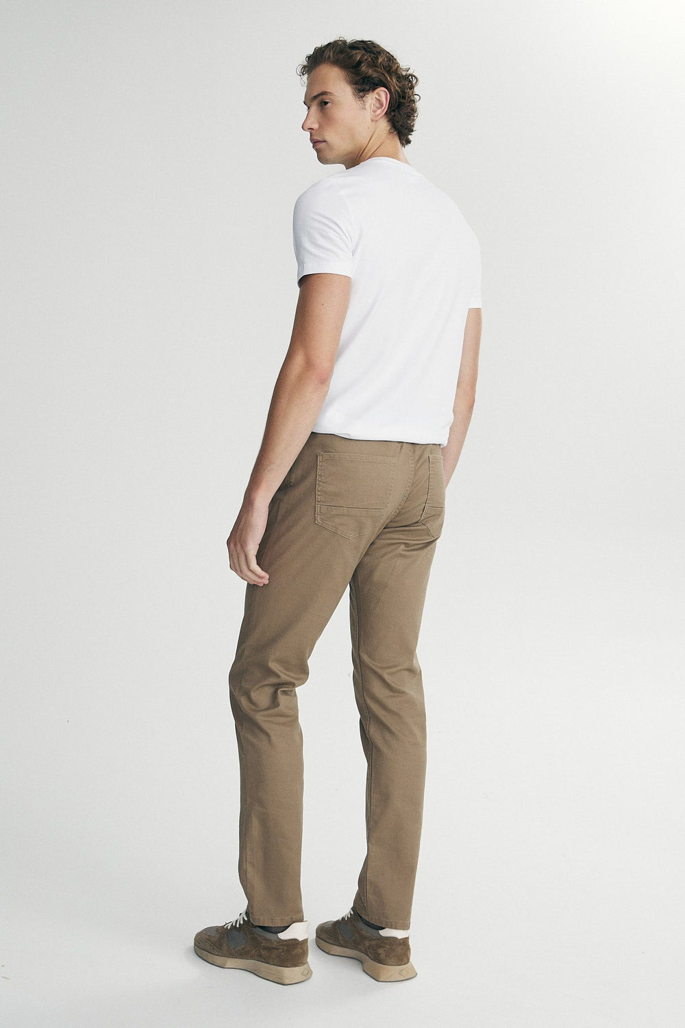 Basic crew neck T-shirt
