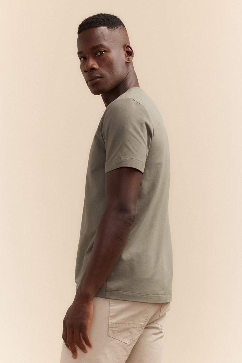 Basic V neck T-shirt