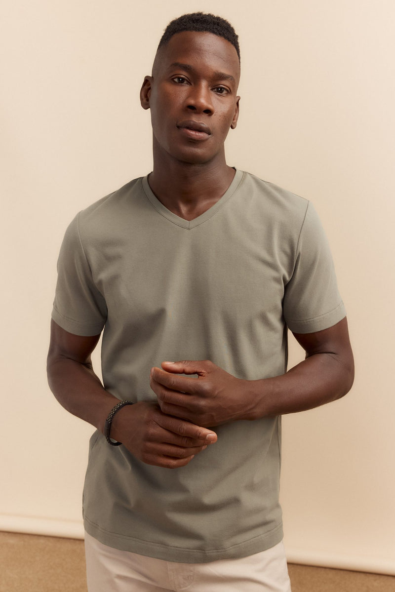 Basic V neck T-shirt