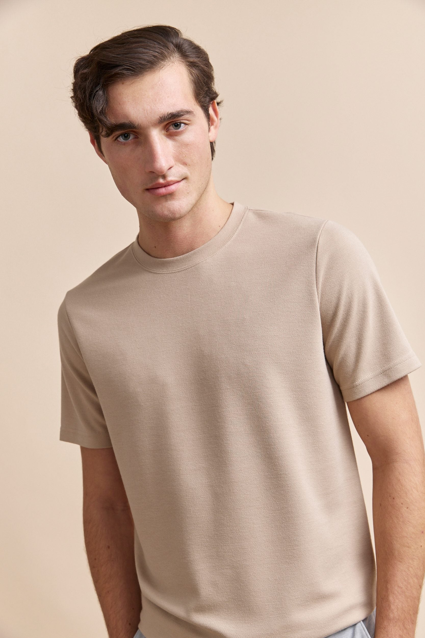 Textured crew neck t-shirt