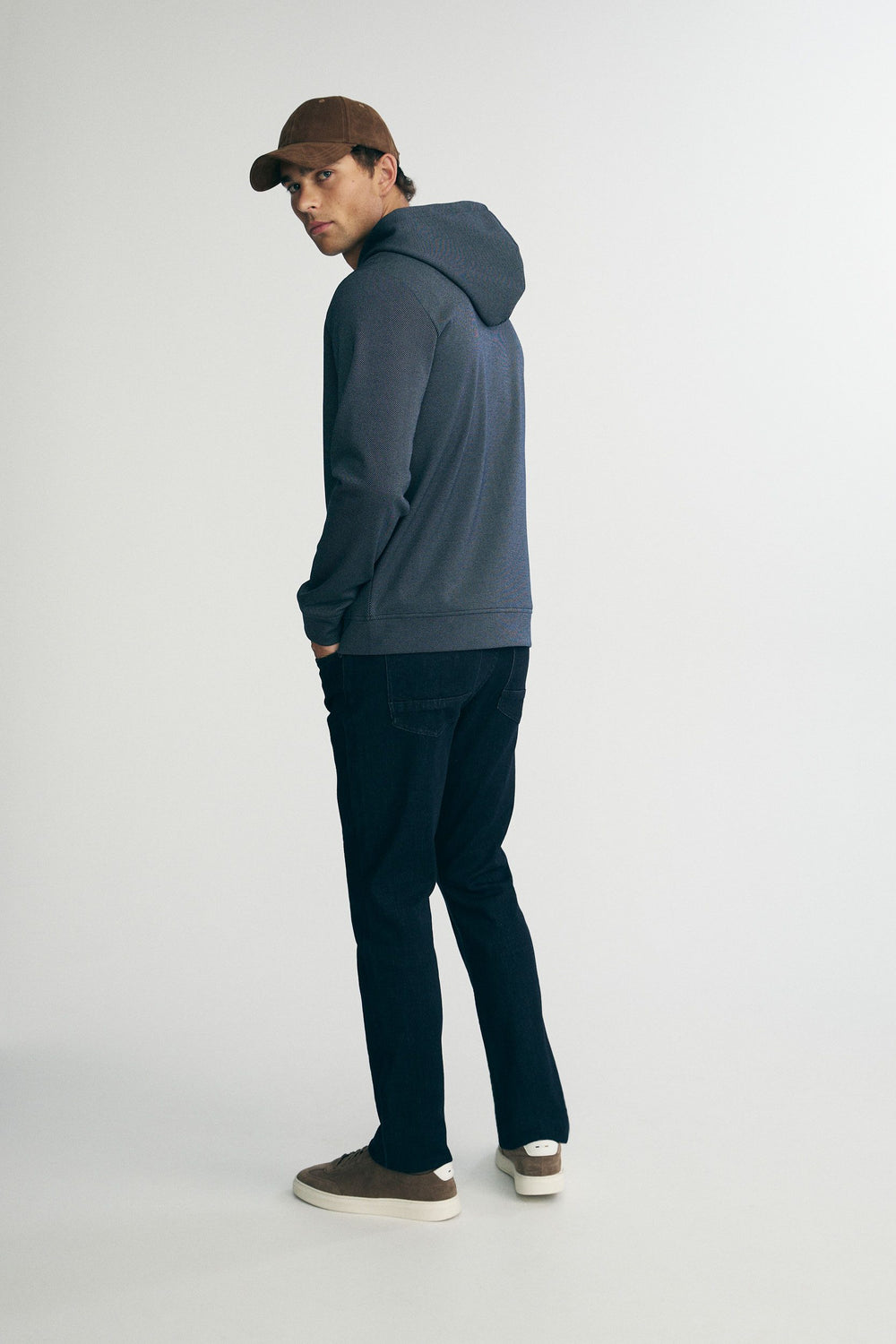 Hooded sweatshirt with front zipper