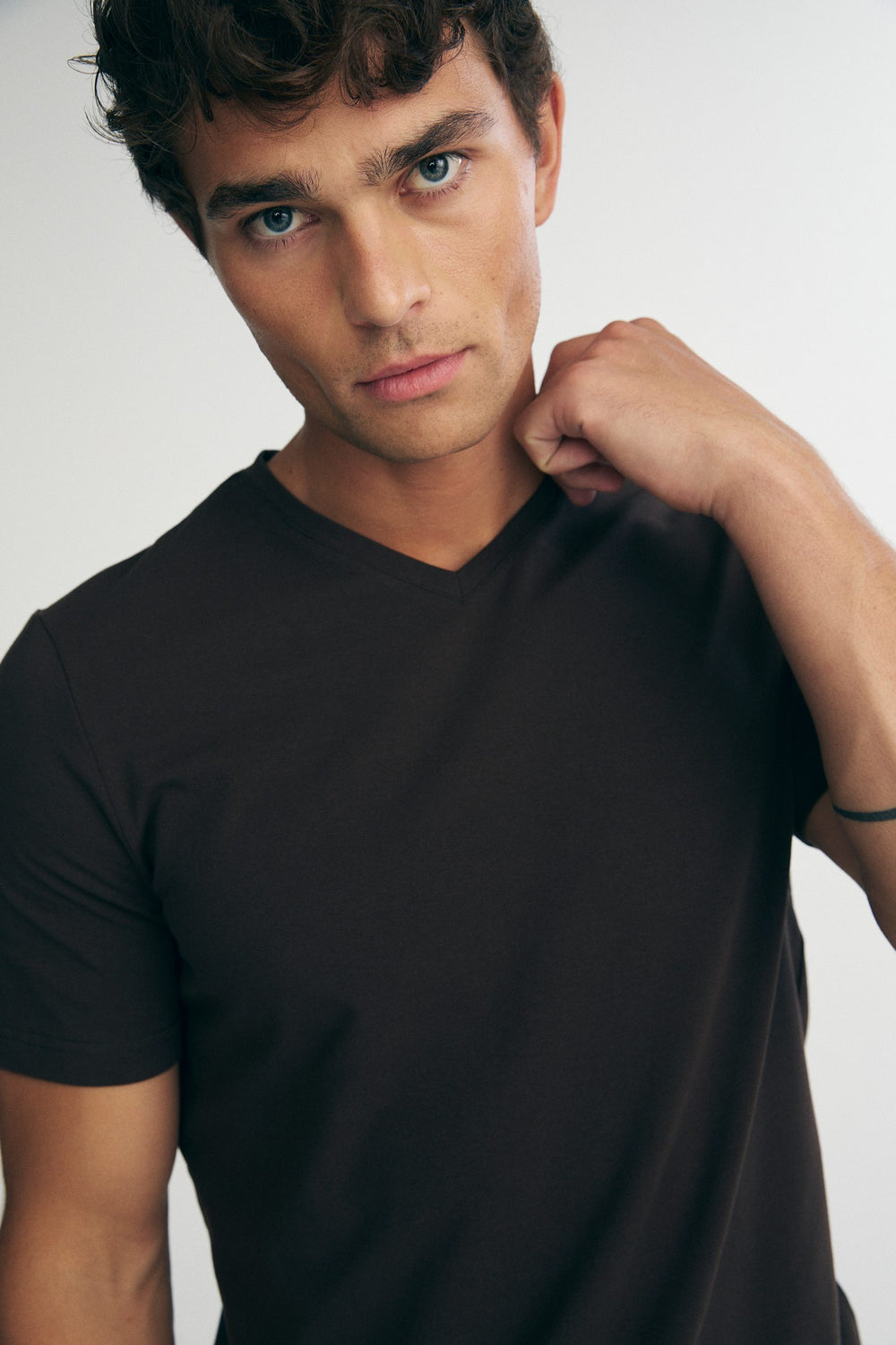 Basic V neck T-shirt