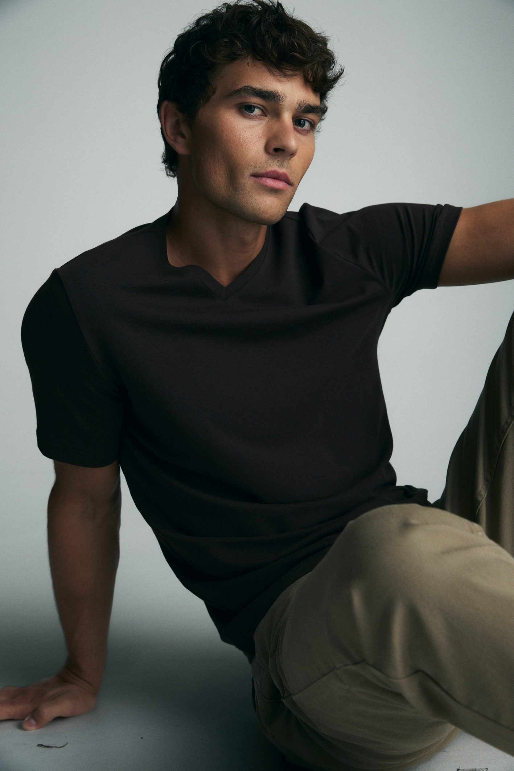 Basic V neck T-shirt