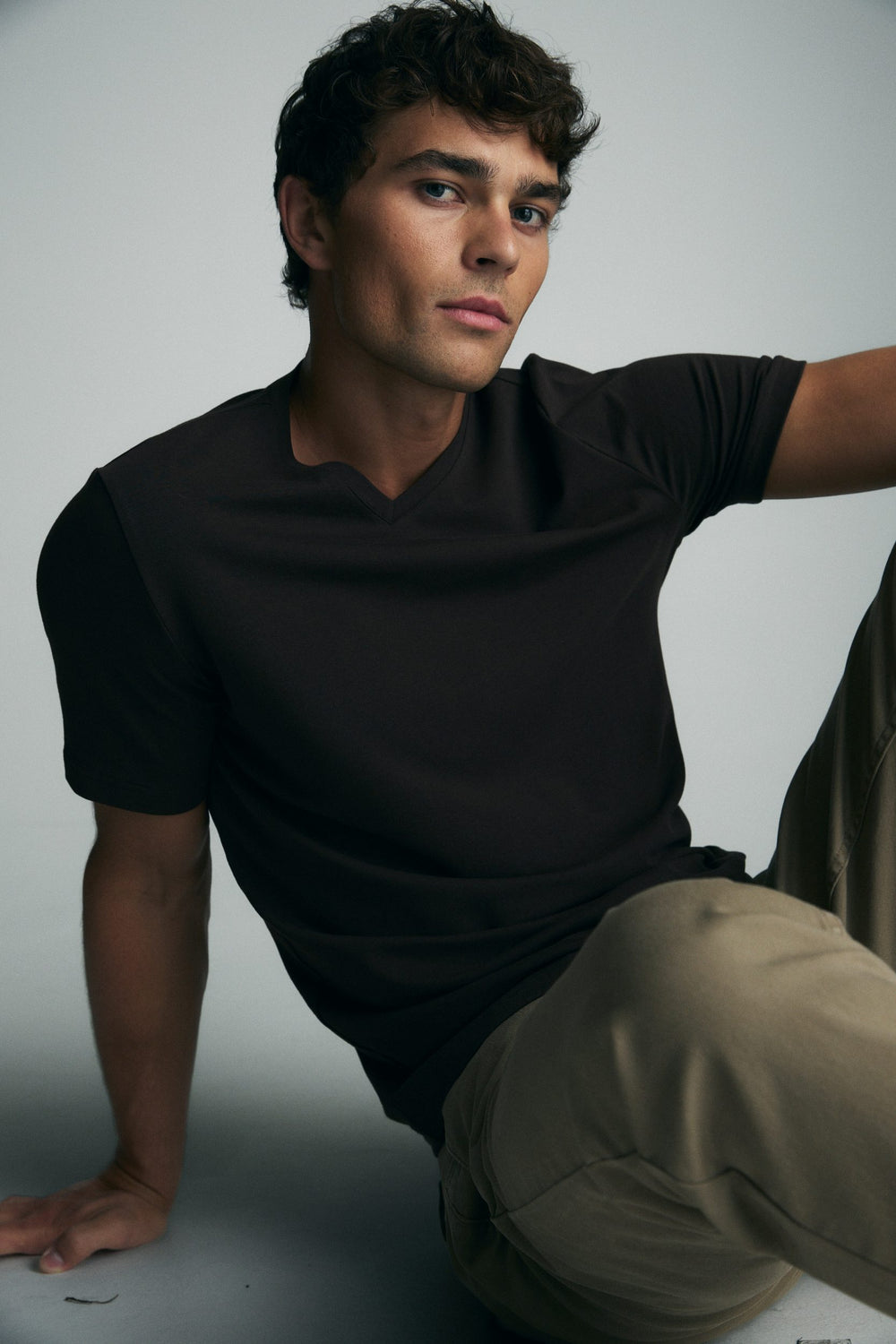 Basic V neck T-shirt