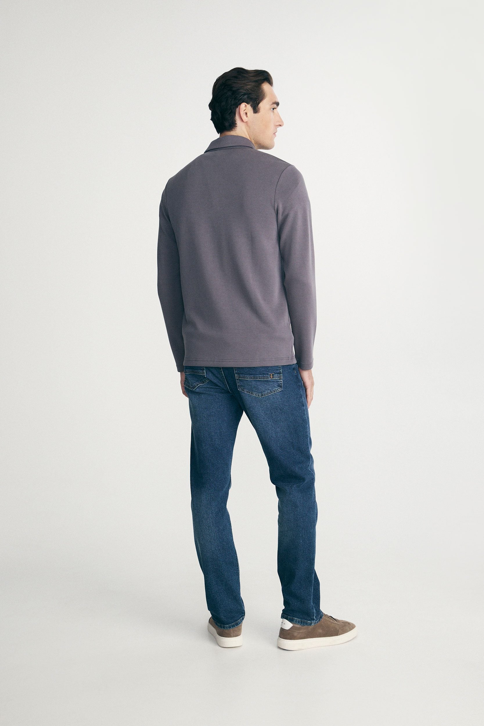 Sweater with concealed zipper