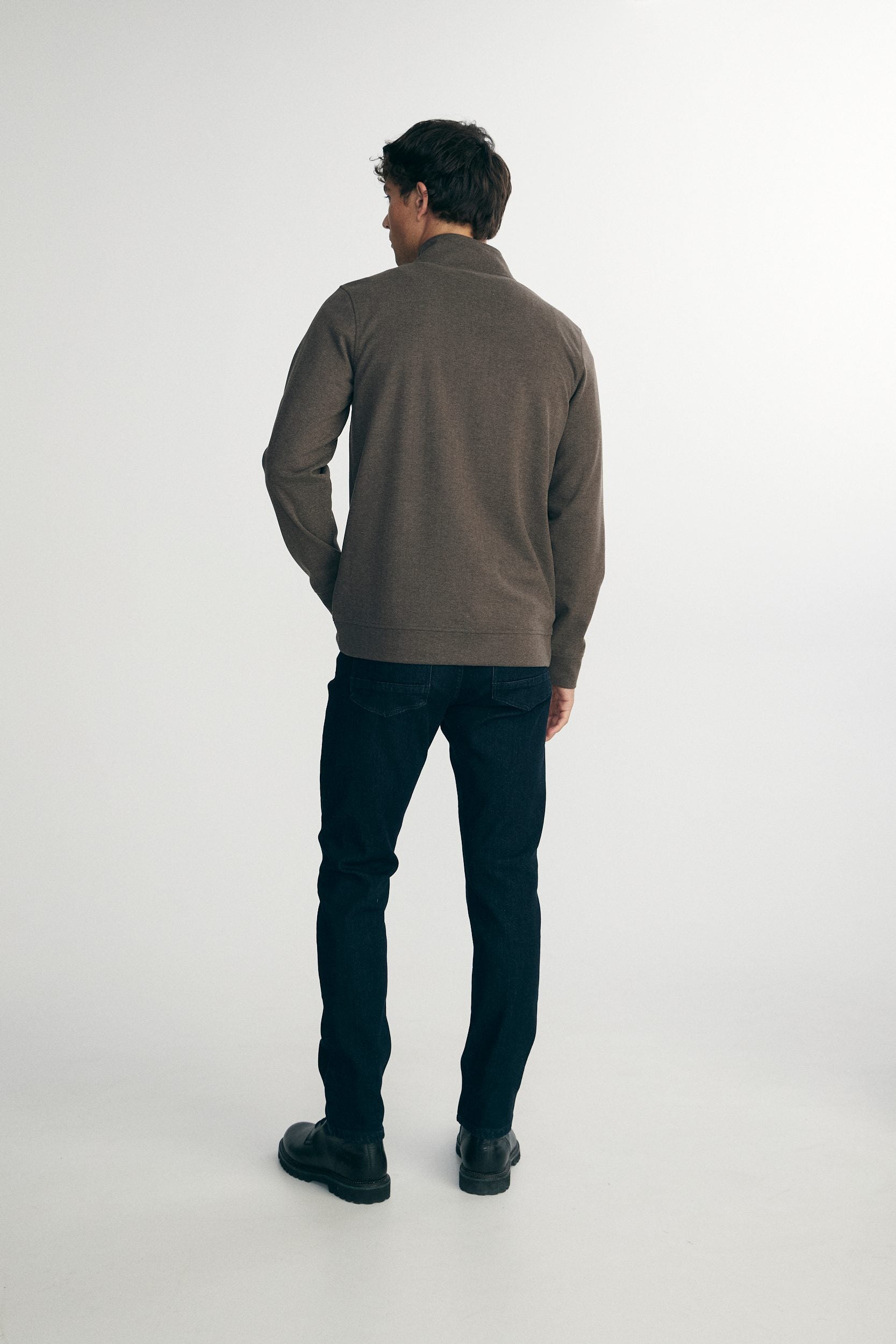 Herringbone t-shirt with mock neck