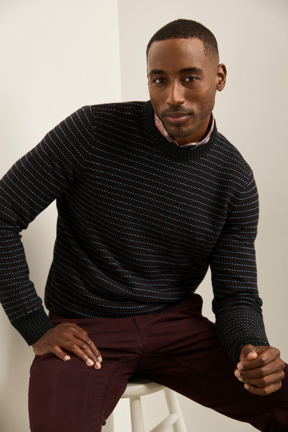 Multi tone textured crew neck