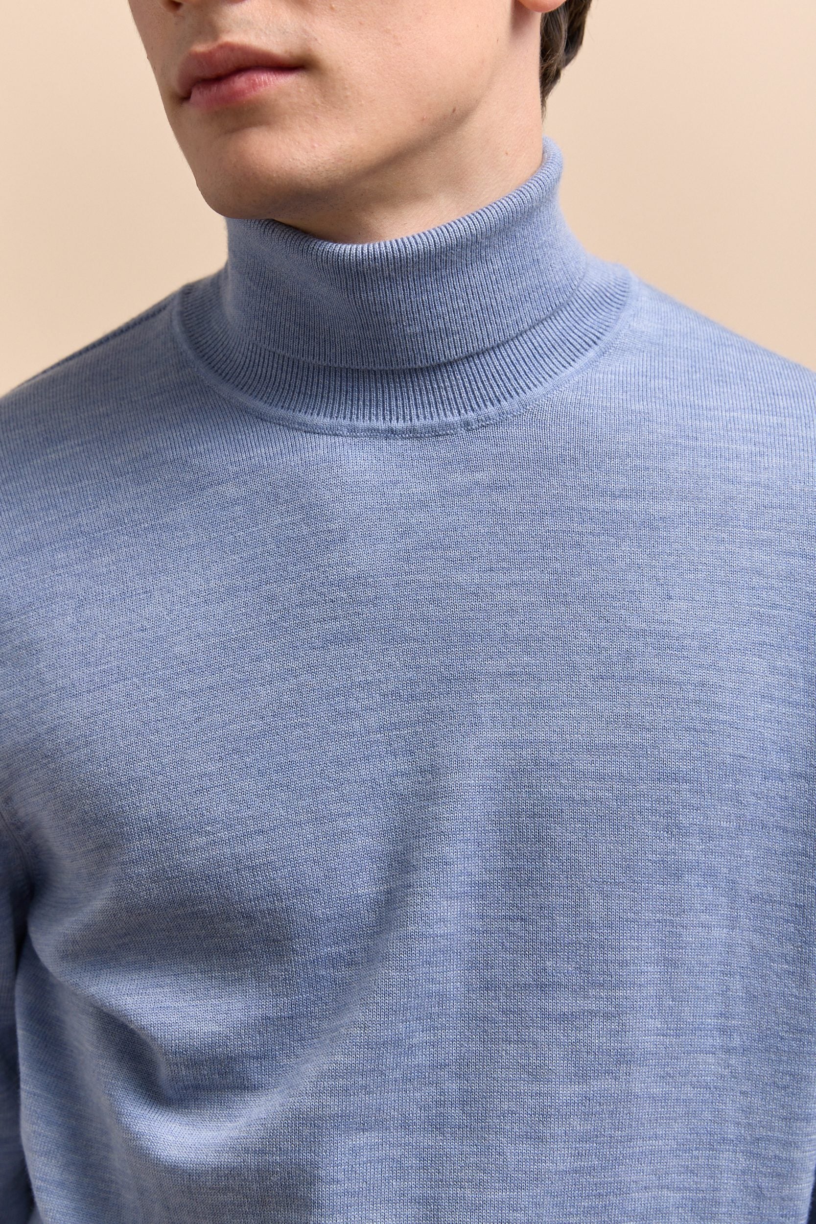 Merino wool turtle neck sweater