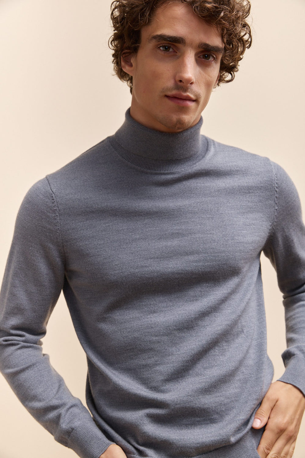 Merino wool turtle neck sweater