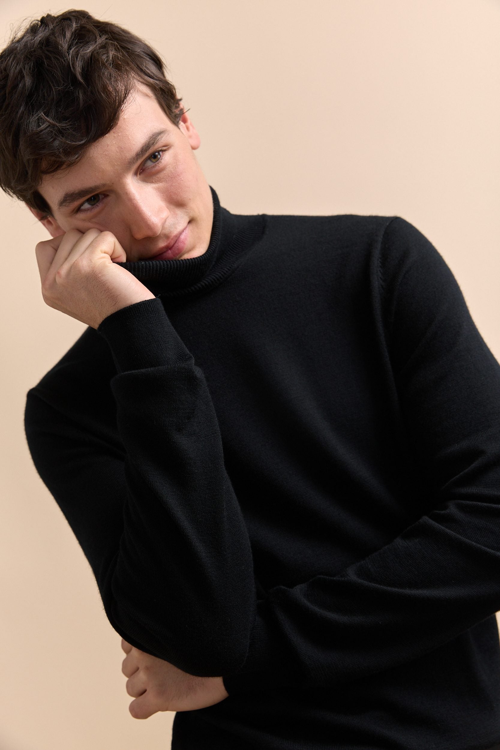 Merino wool turtle neck sweater