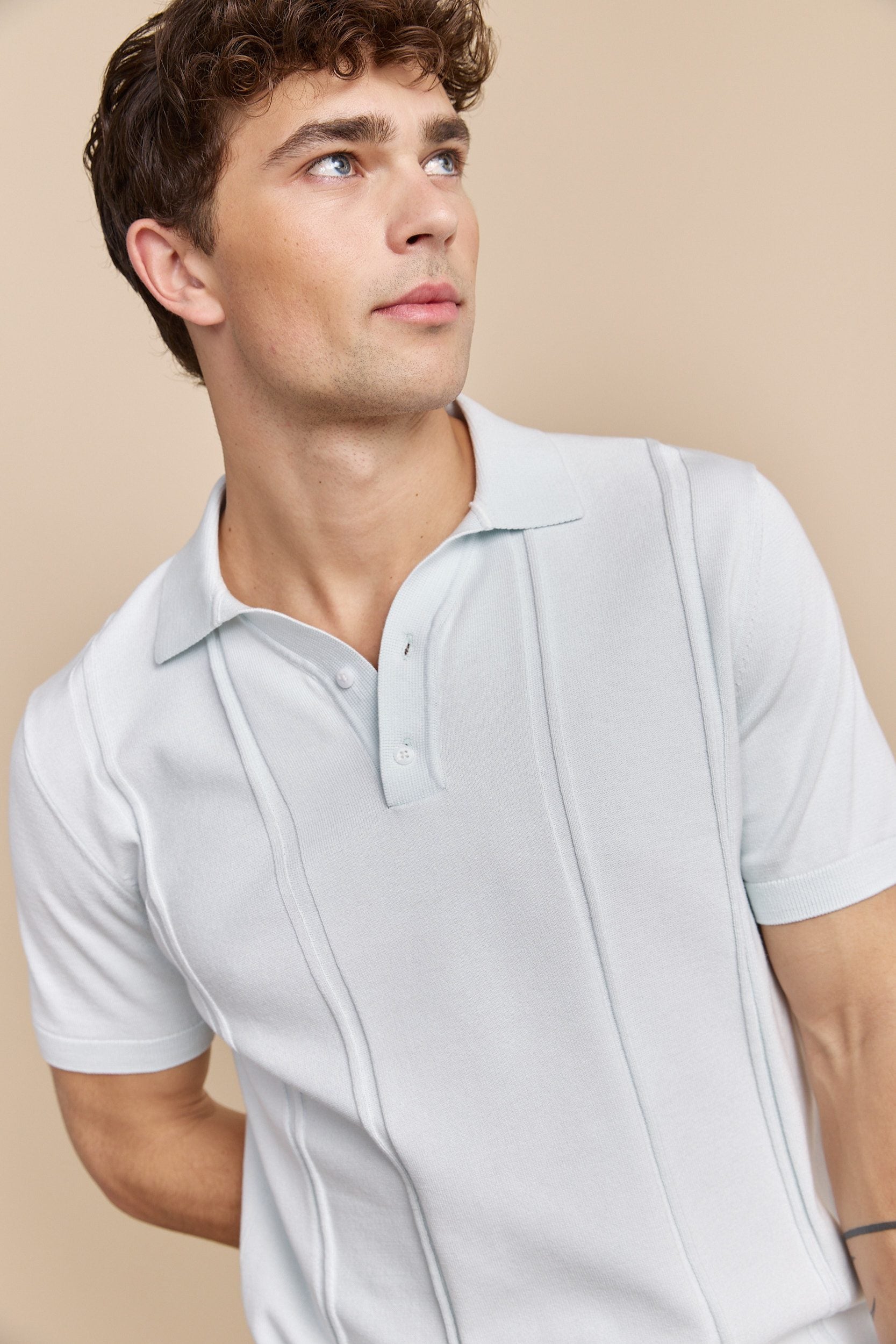 Textured vertical stripes polo
