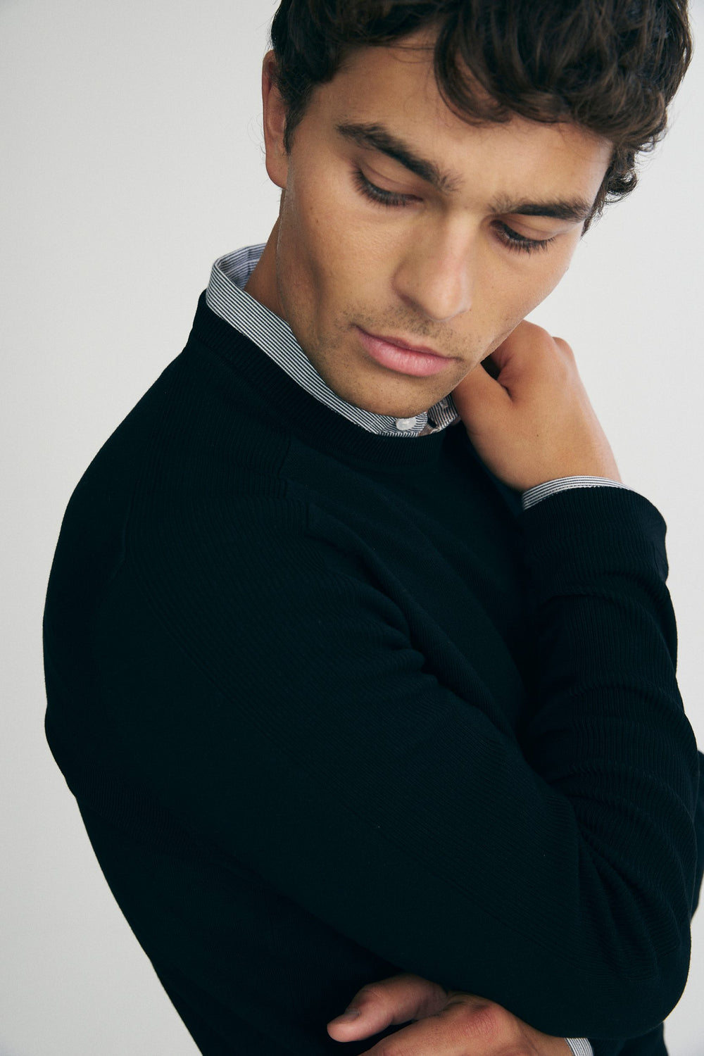 Rib details crew neck sweater