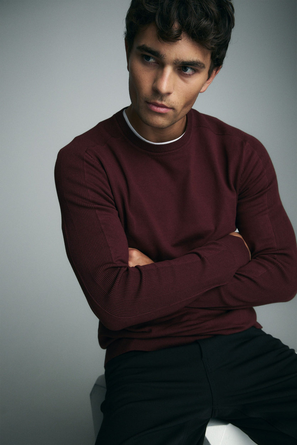 Rib details crew neck sweater