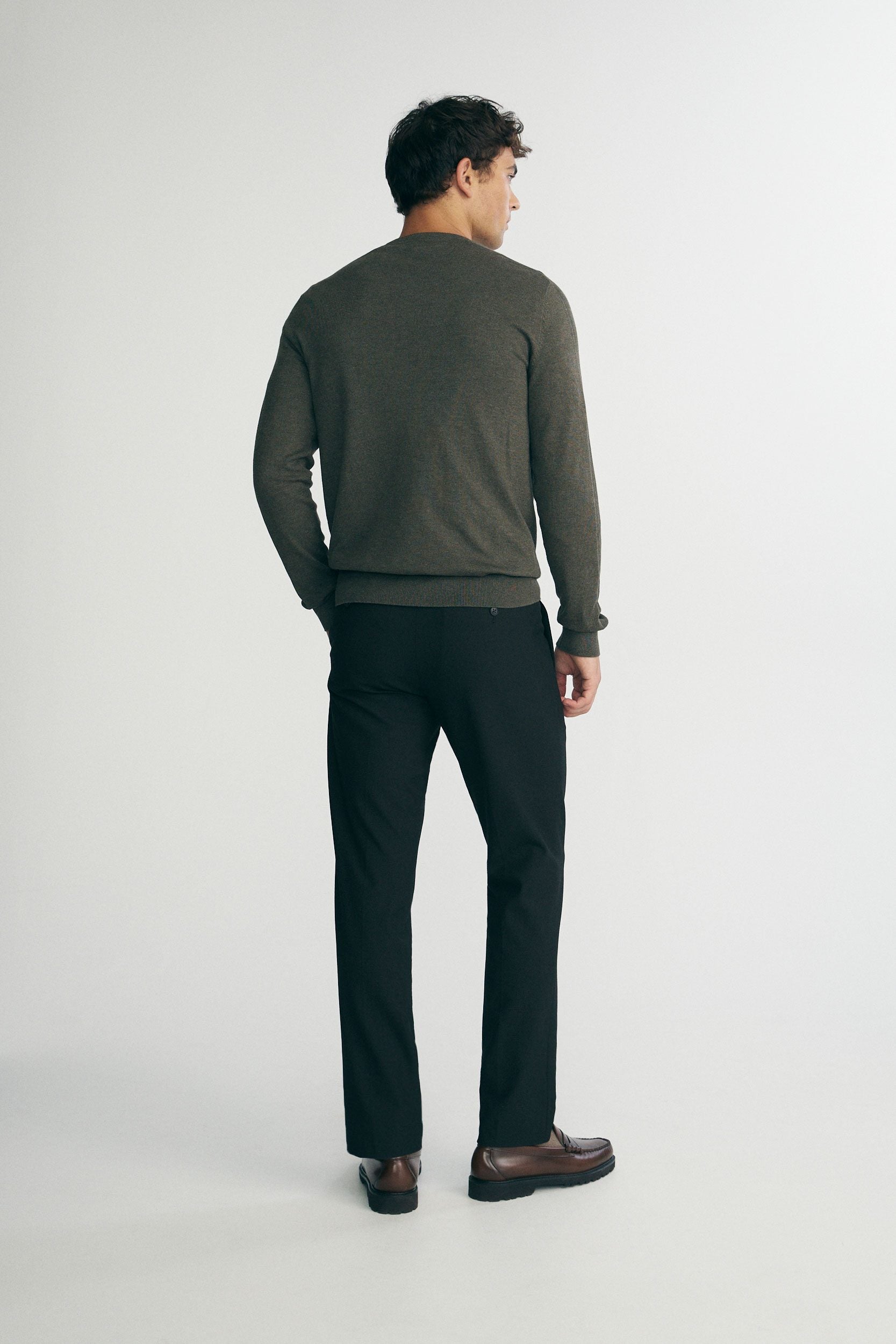 Rib details crew neck sweater