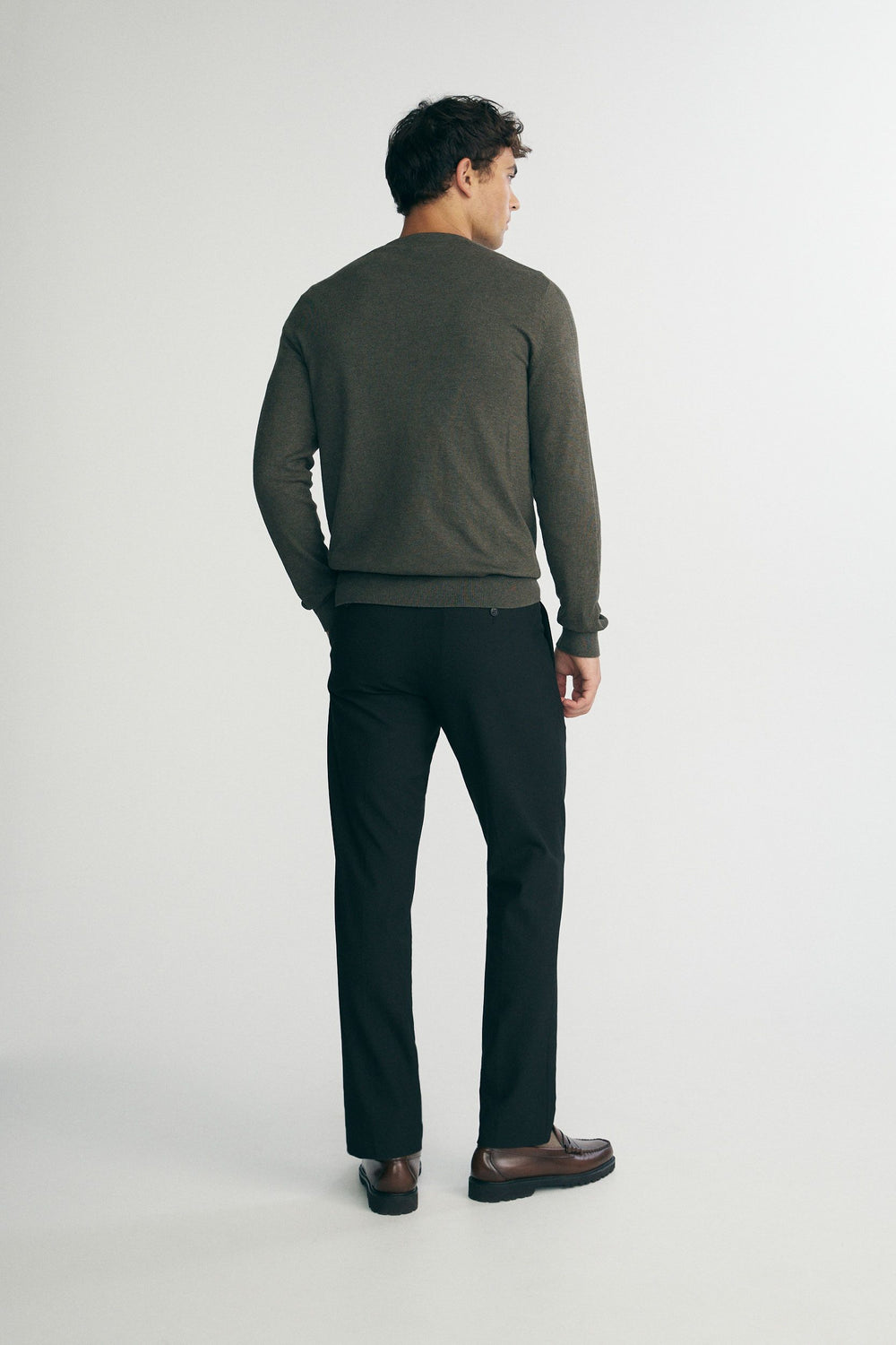 Rib details crew neck sweater