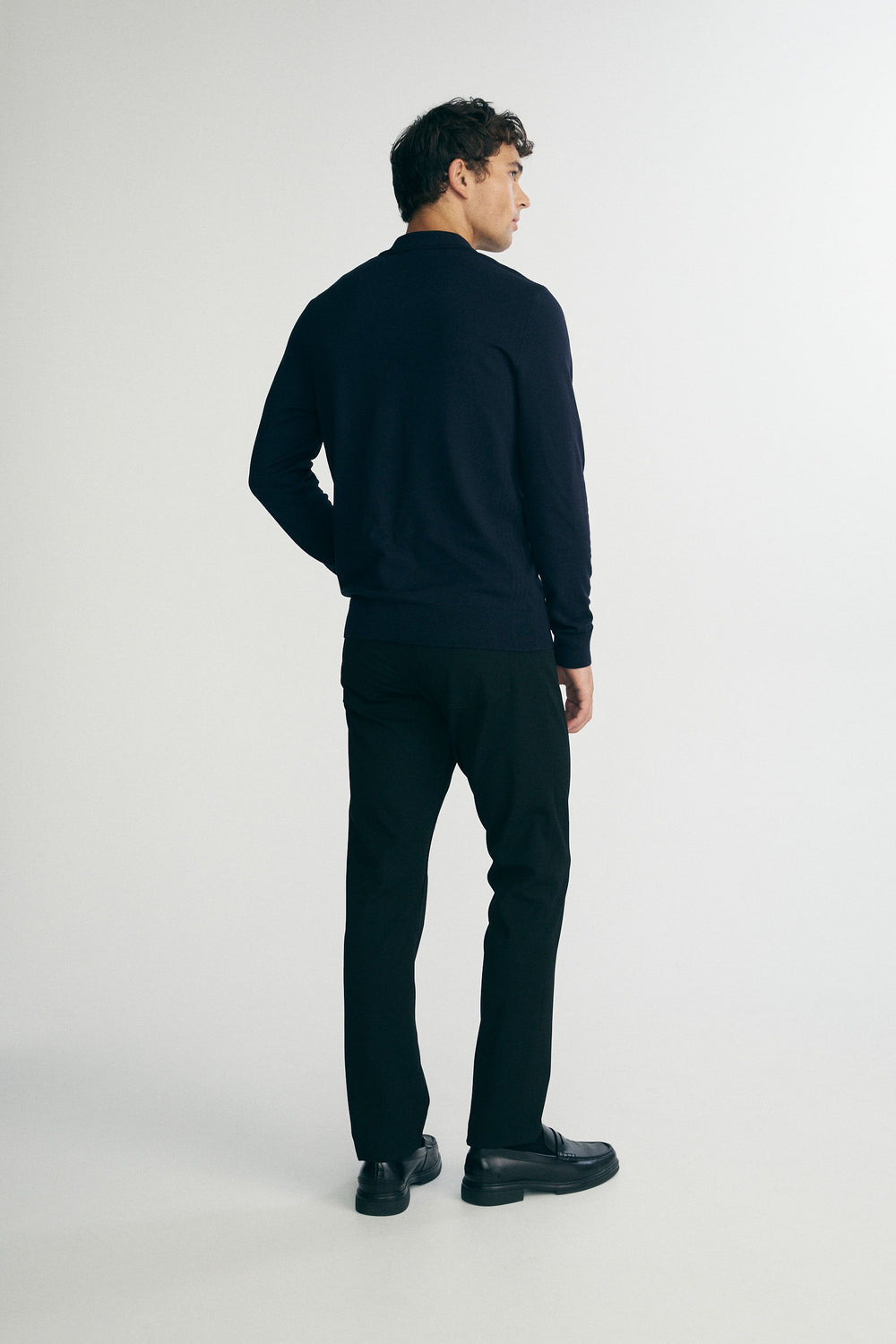 Solid color knitted polo