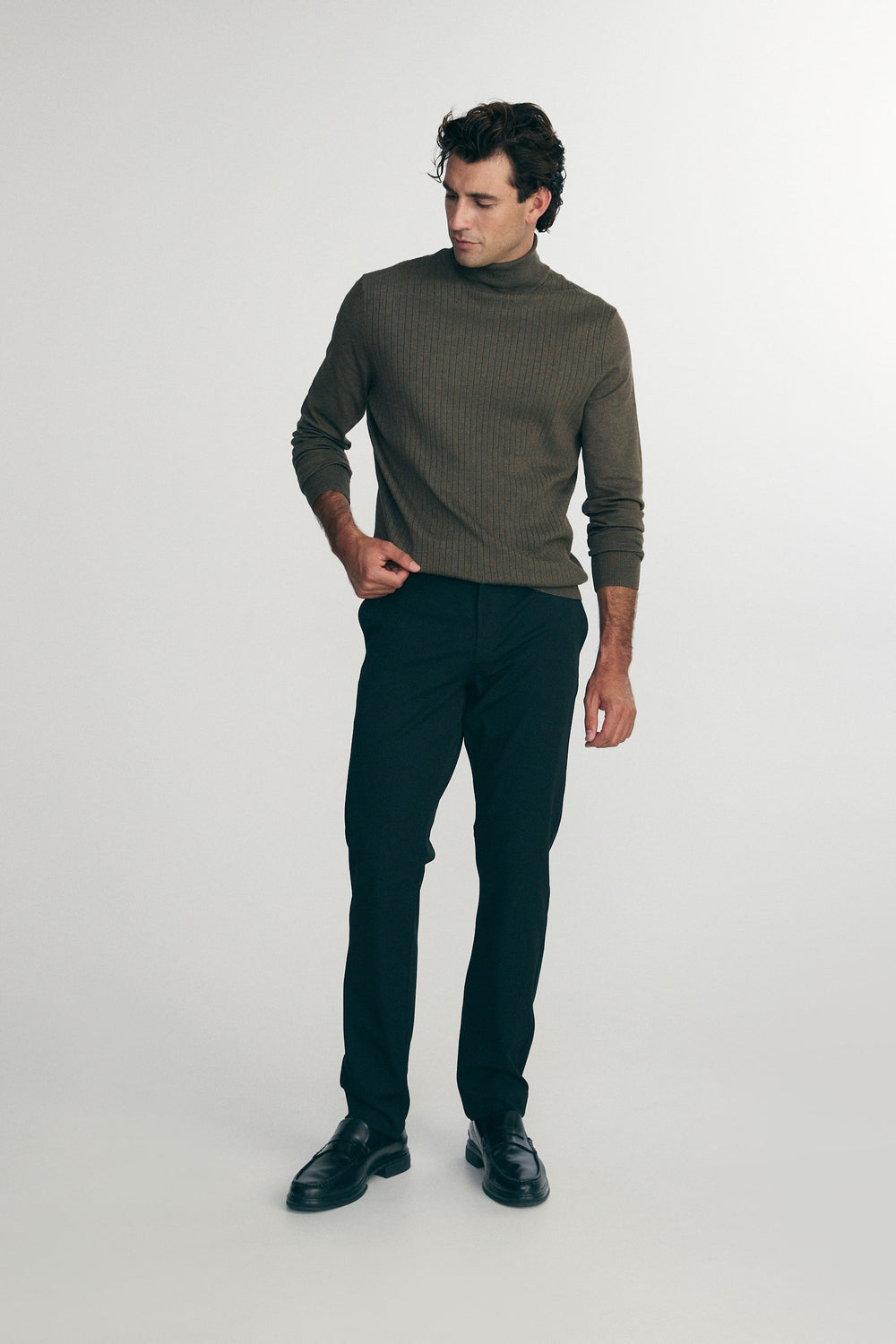 Rib details turtle neck sweater