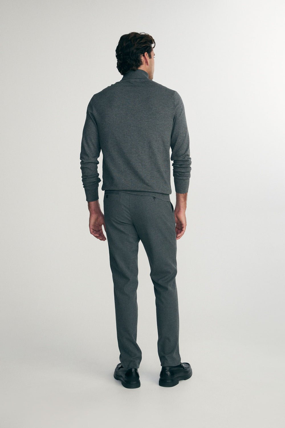 Rib details turtle neck sweater