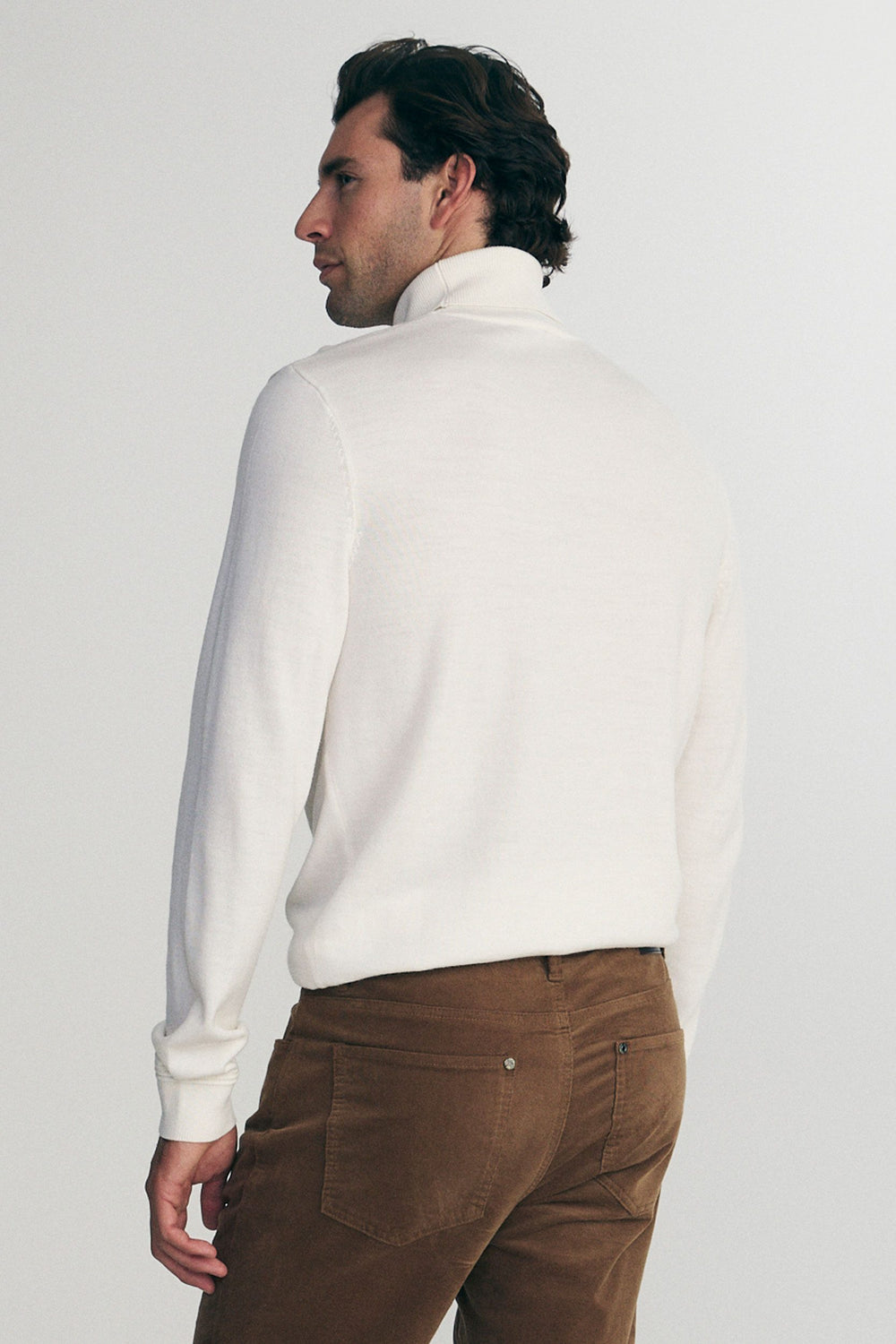 Merino wool turtle neck sweater
