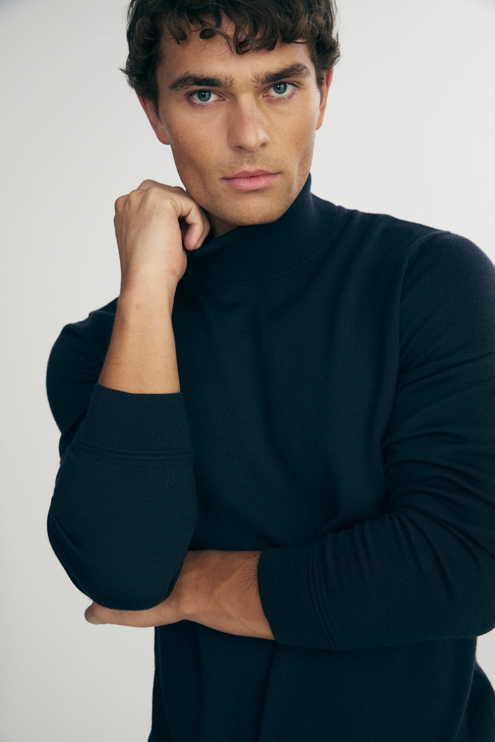 Merino wool turtle neck sweater