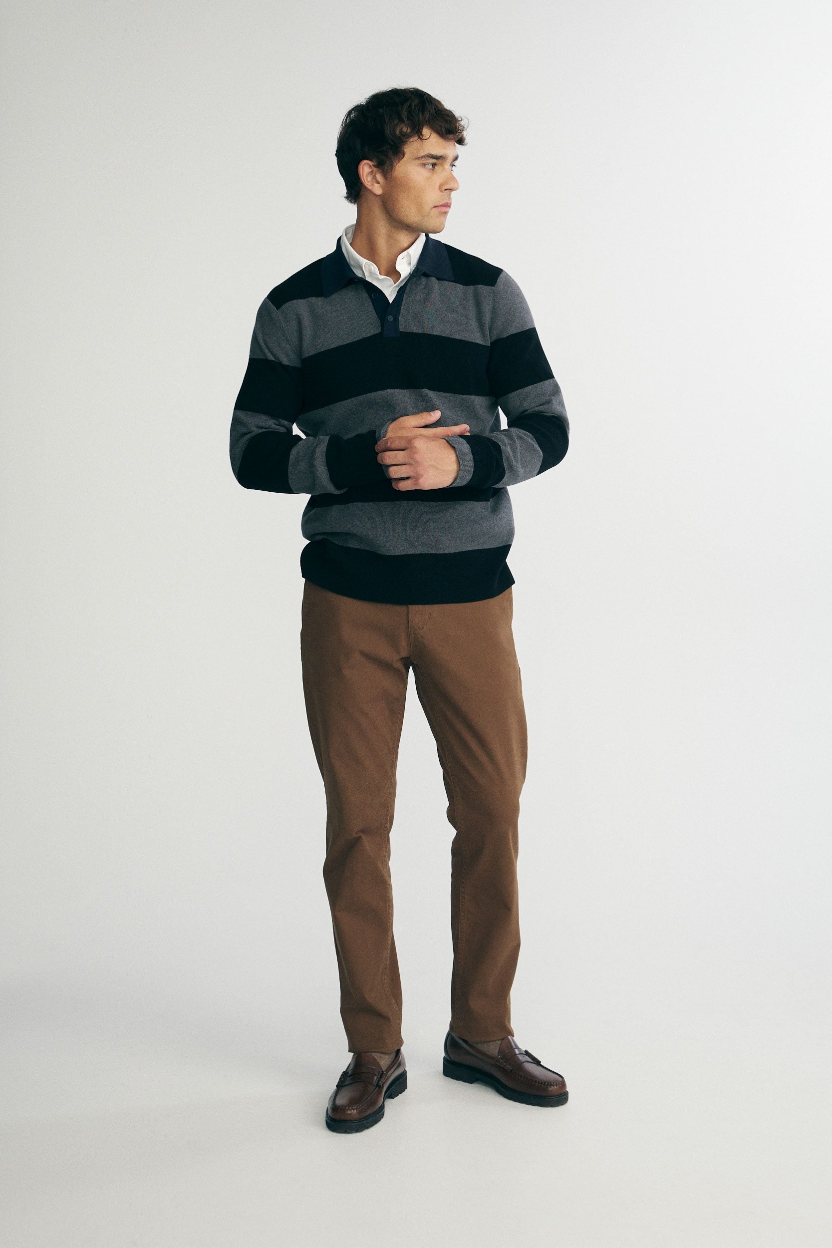 Color blocking knitted polo