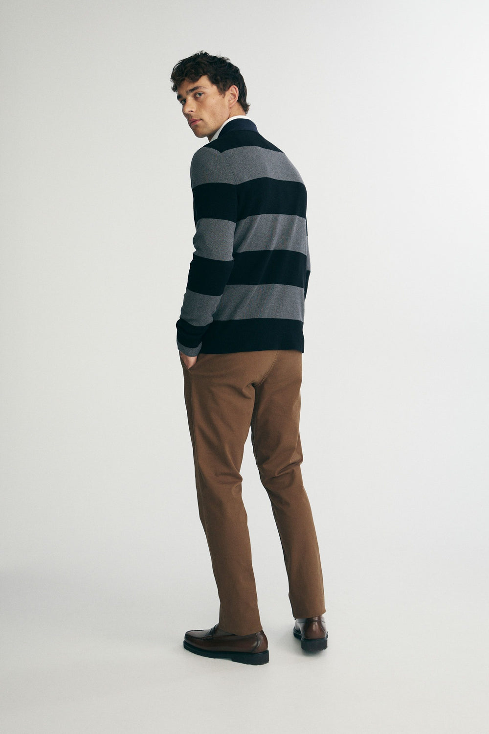 Color blocking knitted polo