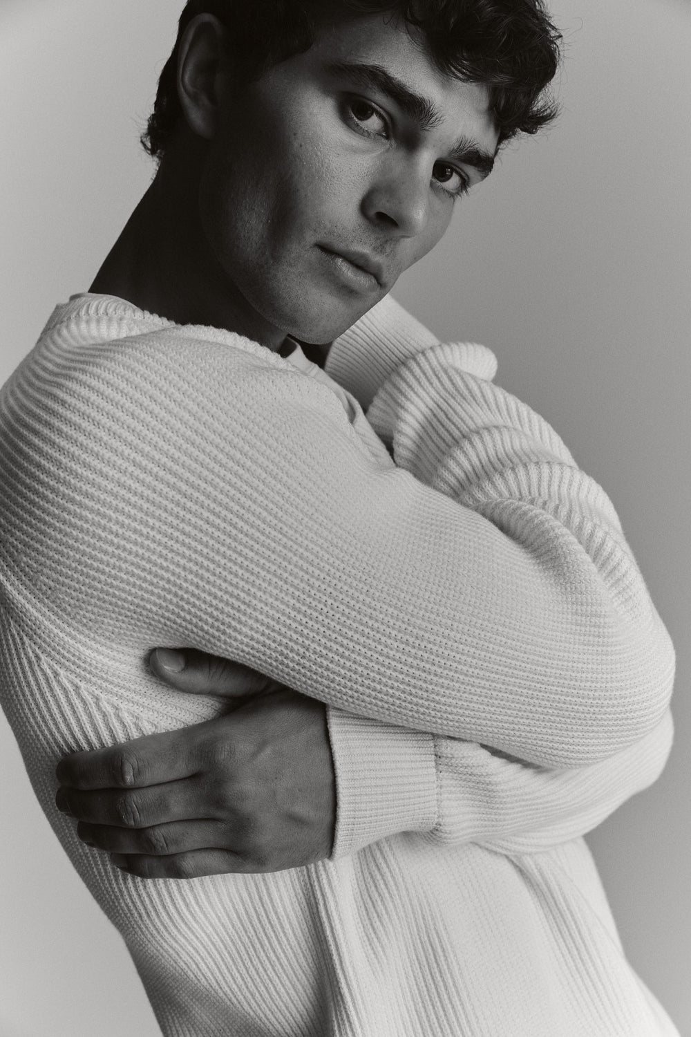 V-neck raglan sweater