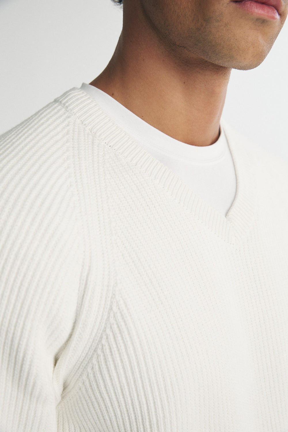 V-neck raglan sweater