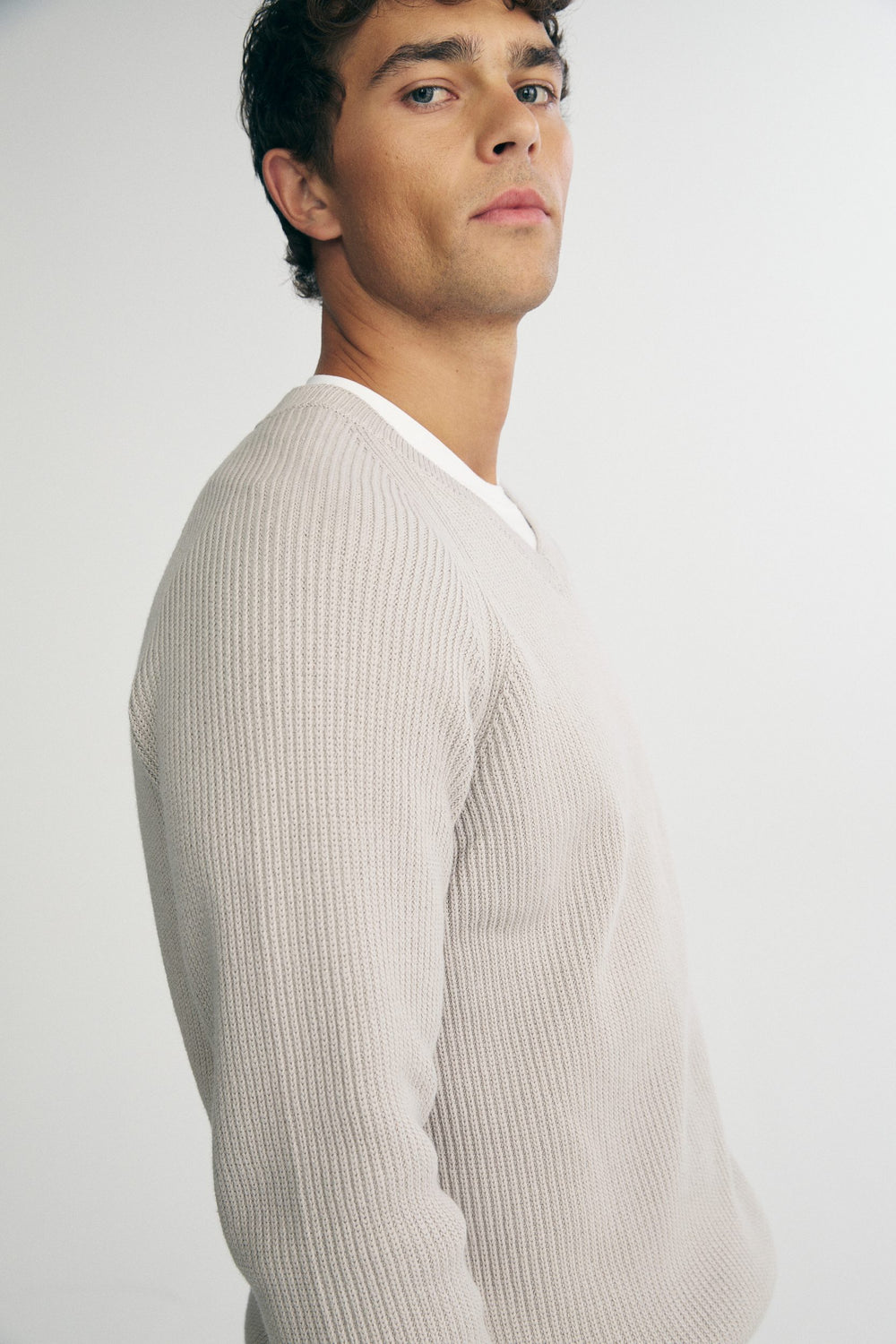 V-neck raglan sweater