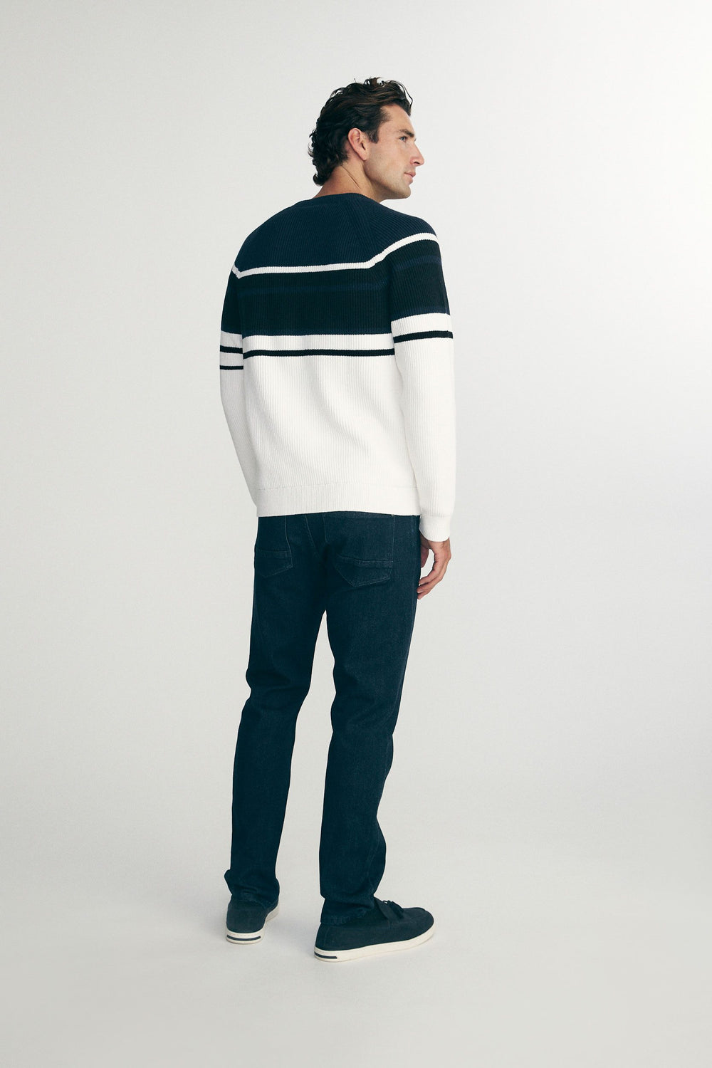 Colour blocking sweater