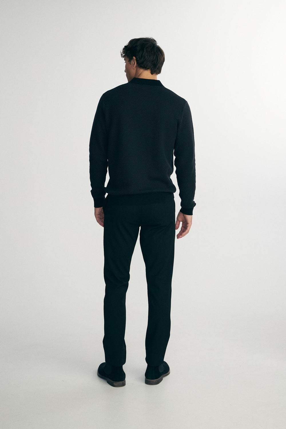 Textured knit sweater with collar