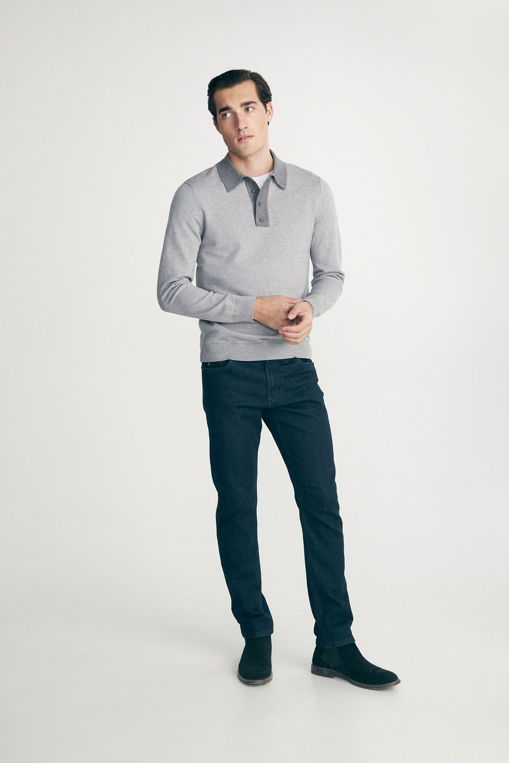 Knit sweater with collar