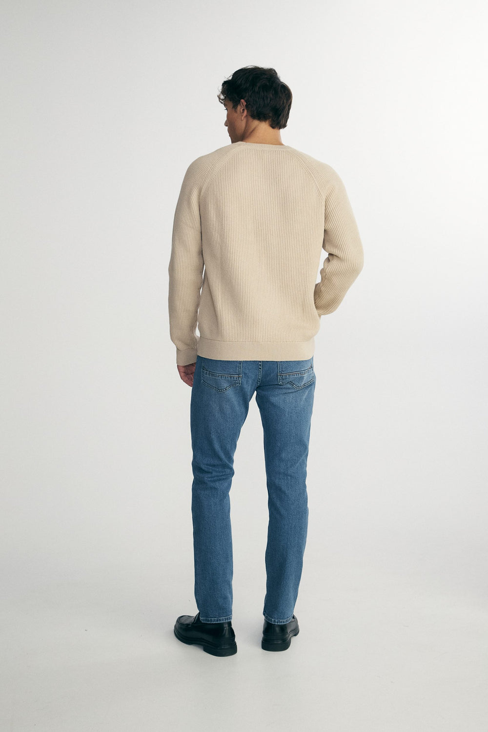 Solid crew neck raglan sweater