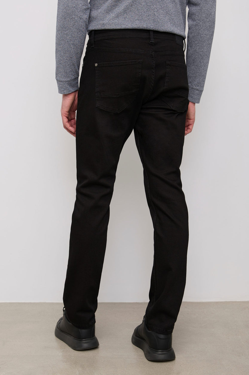Slim fit five pocket jeans