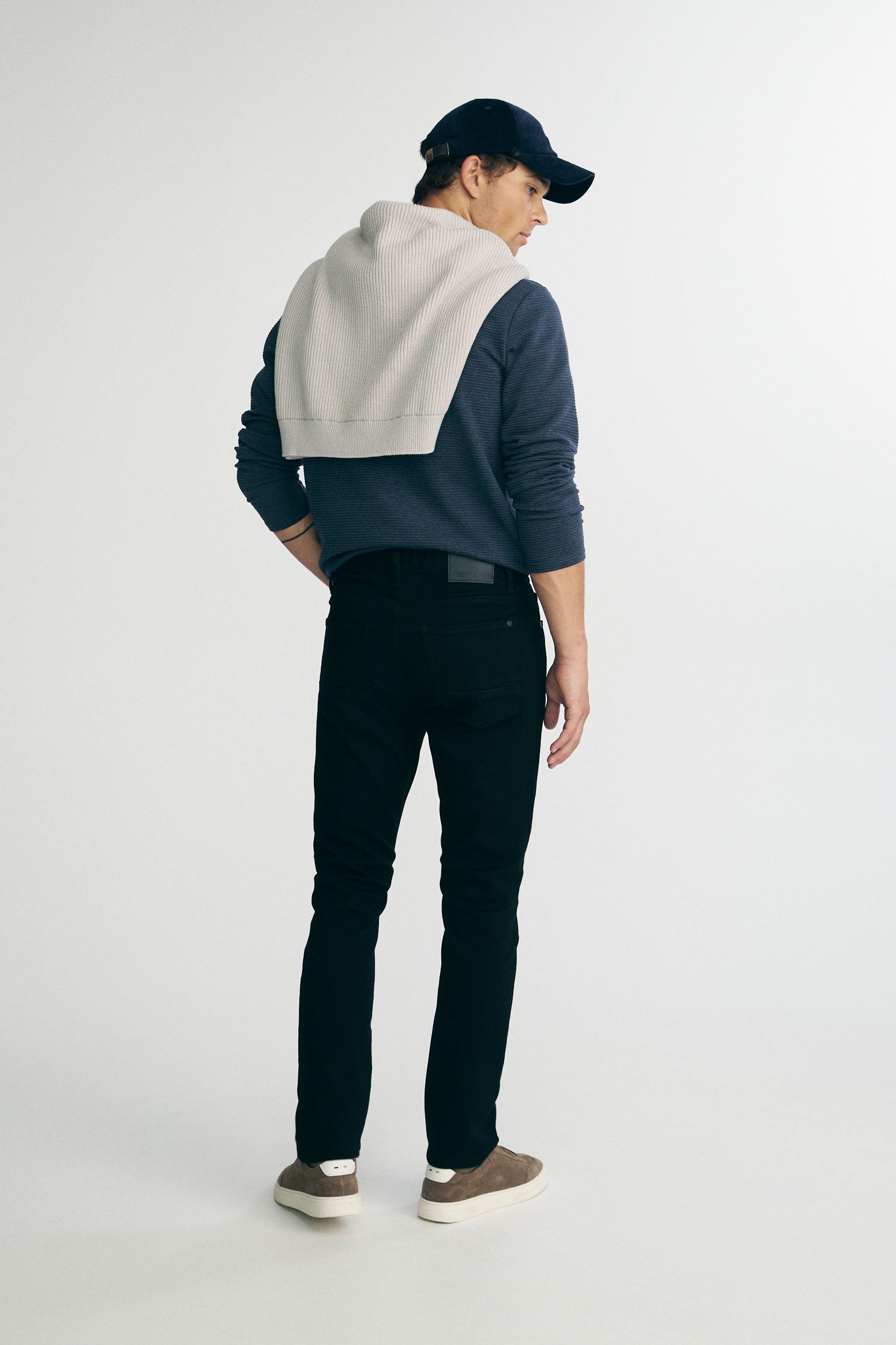 Five pockets slim jeans