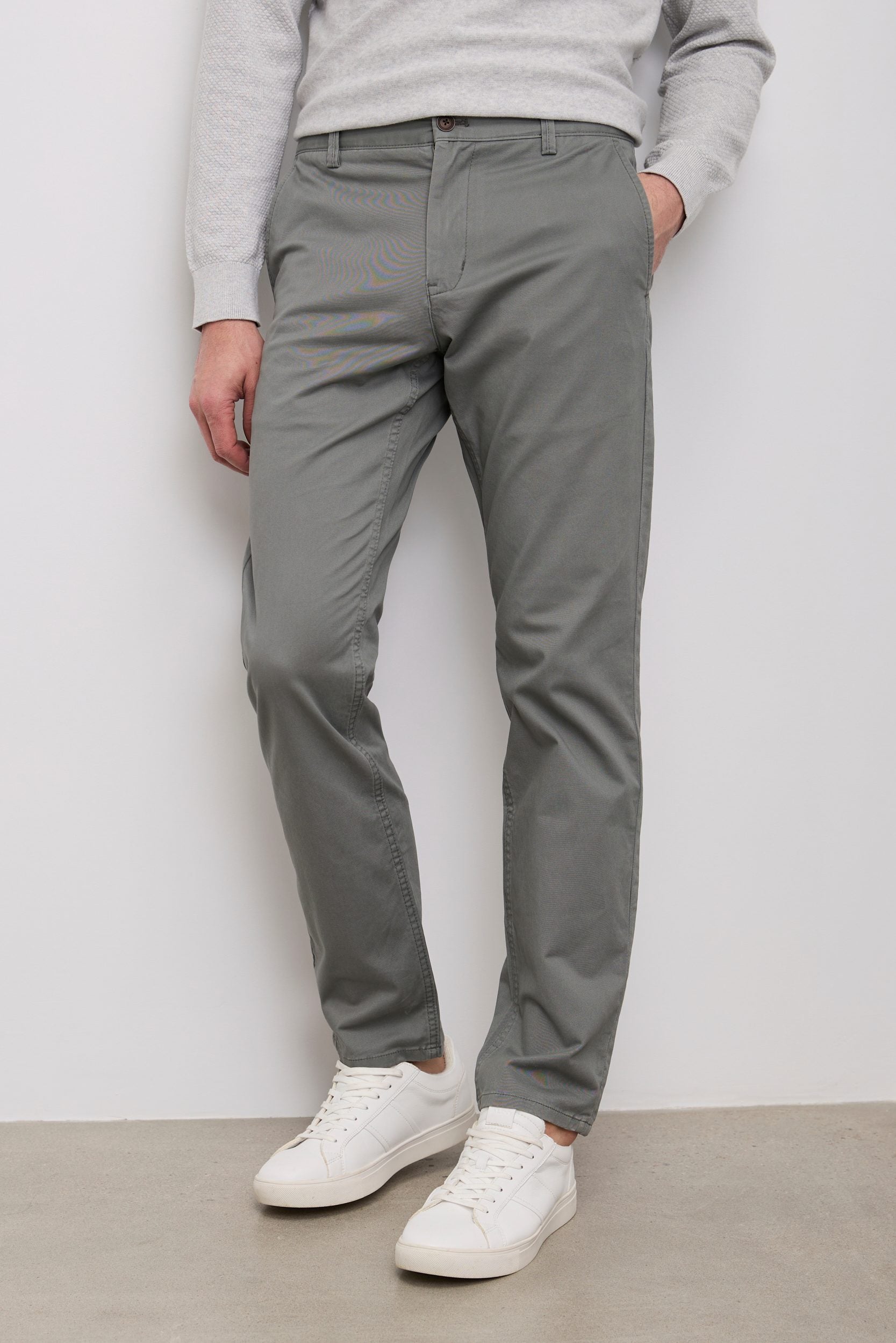 Slim fit chino