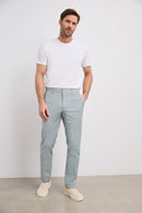 Solid colour slim fit pants