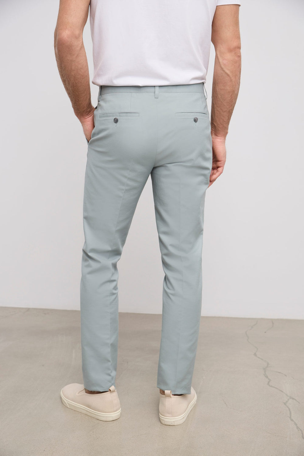 Solid colour slim fit pants