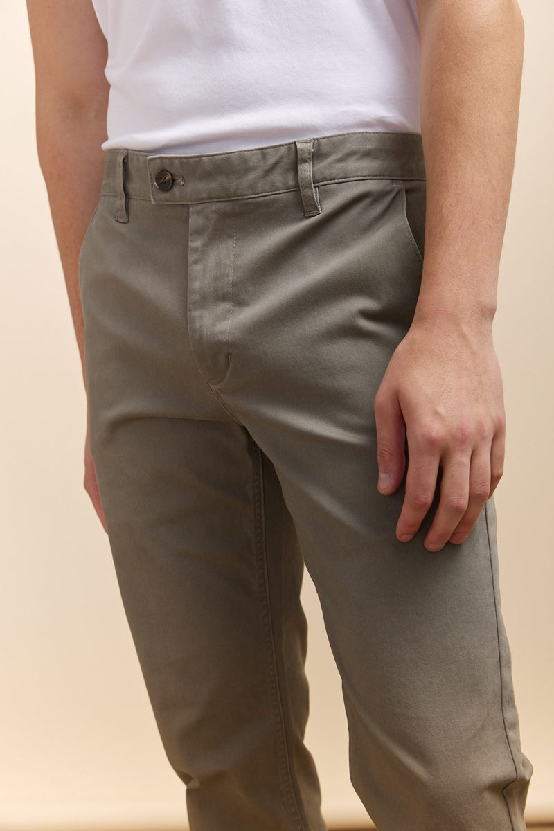 Slim fit chino