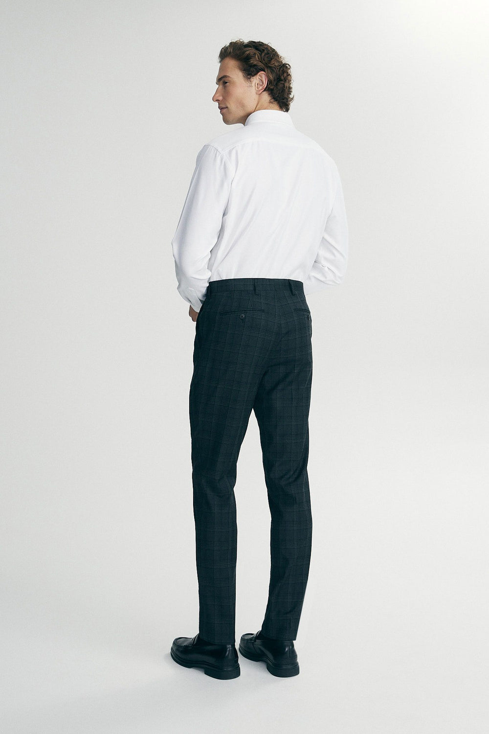 Pleated check pants