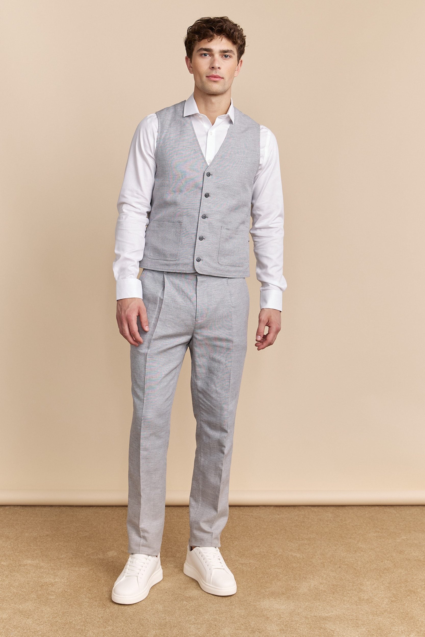 Patch pockets linen vest