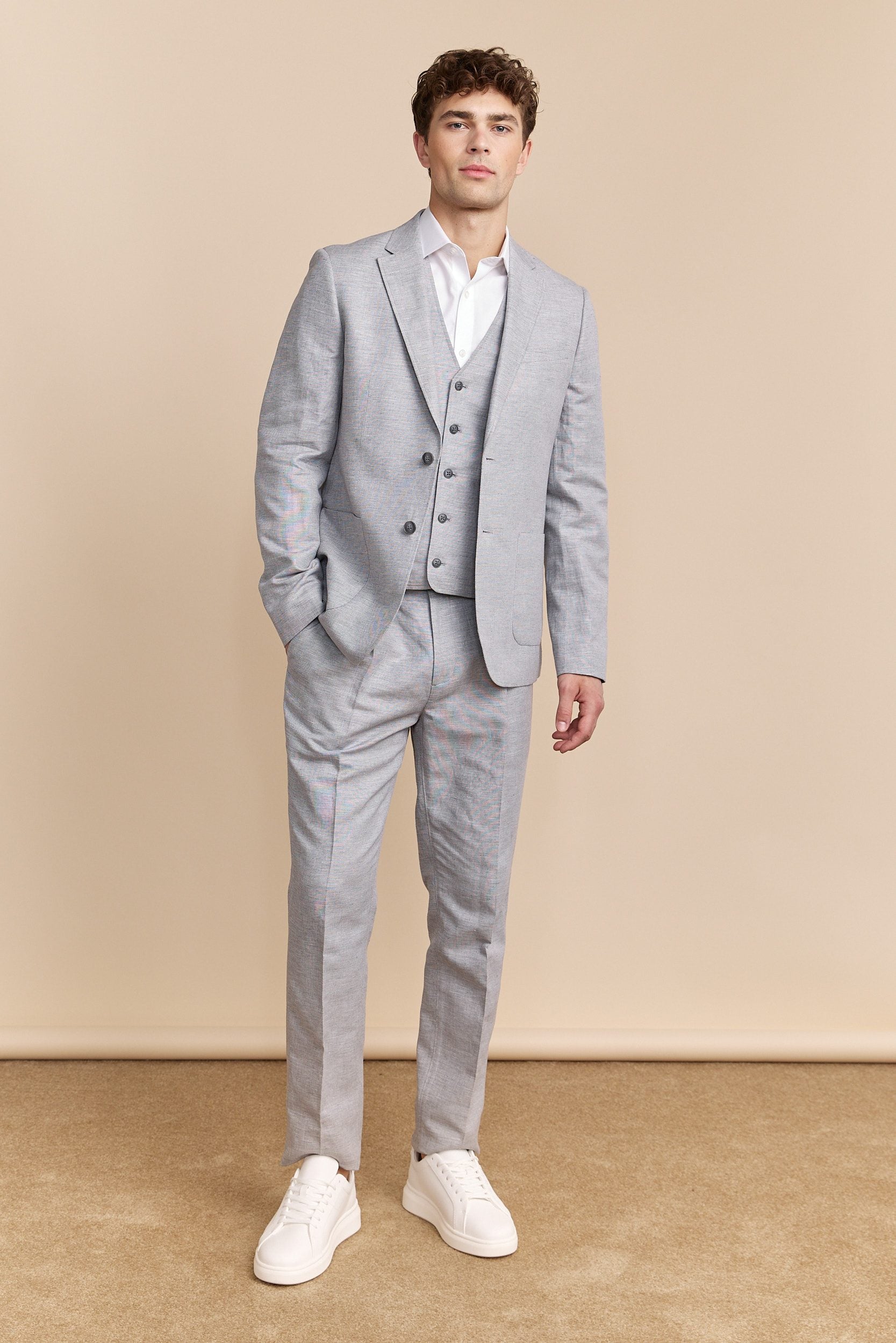 Patch pockets linen vest