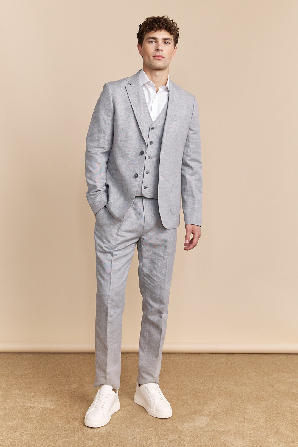 Patch pockets linen vest