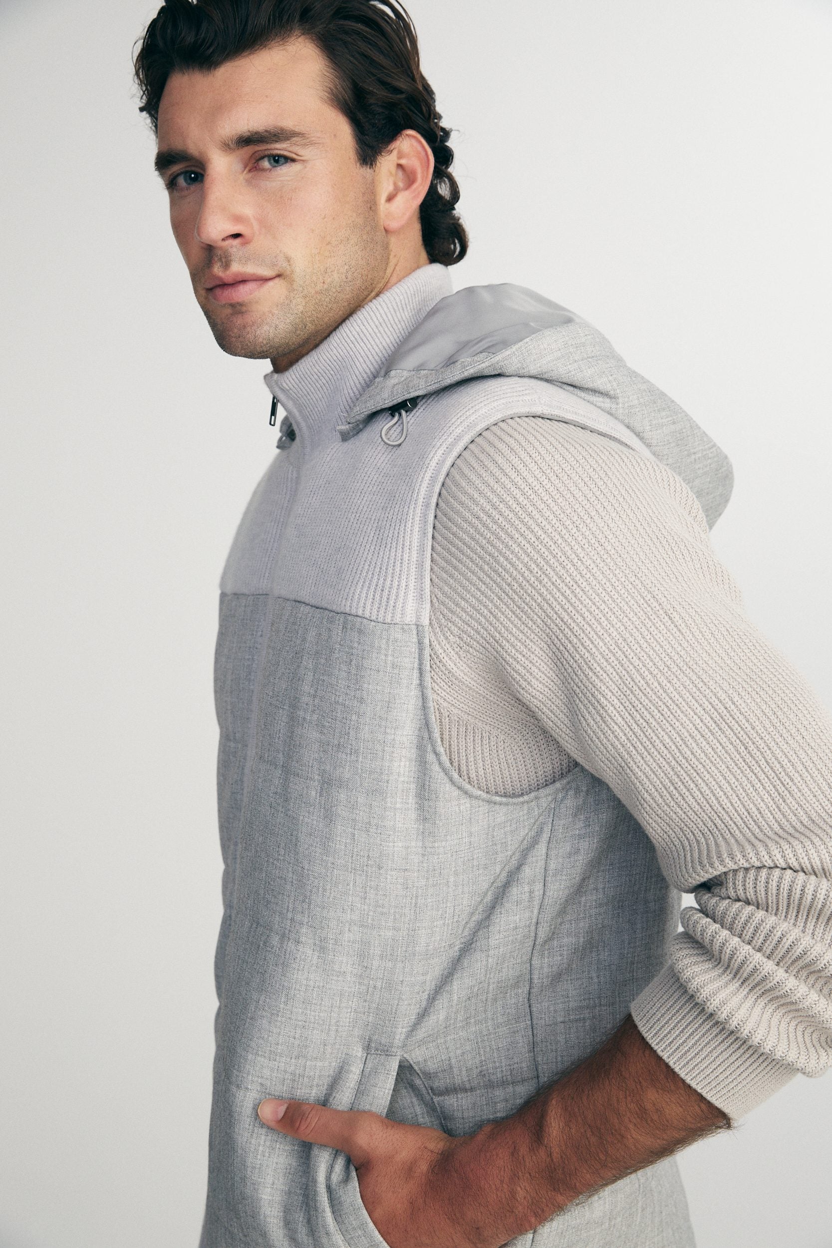 Quilted vest with hood