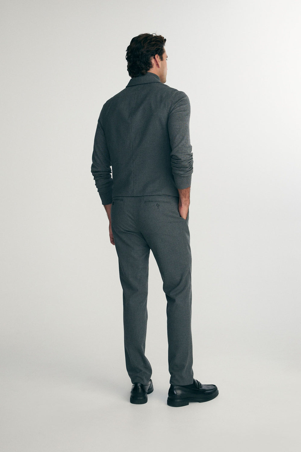 Semi-fitted flannel vest with collar