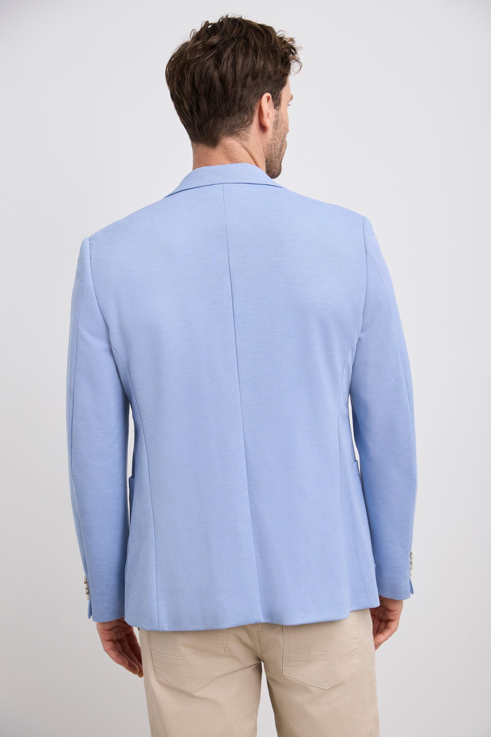 Textured fitted knit blazer