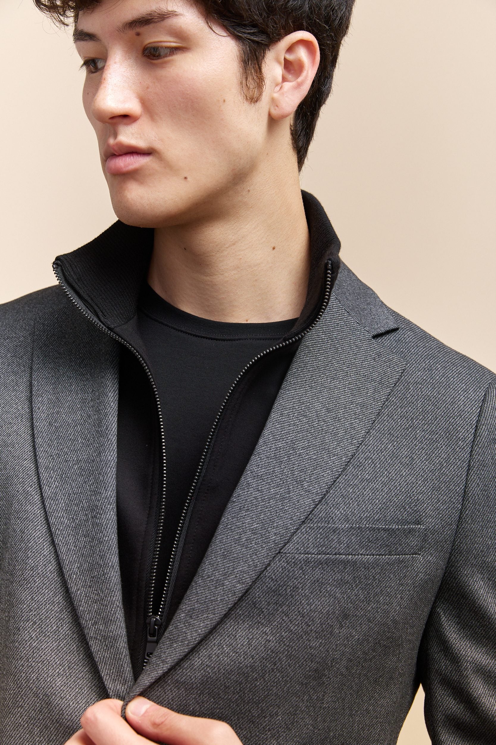 Fitted two tone twill blazer removable collar