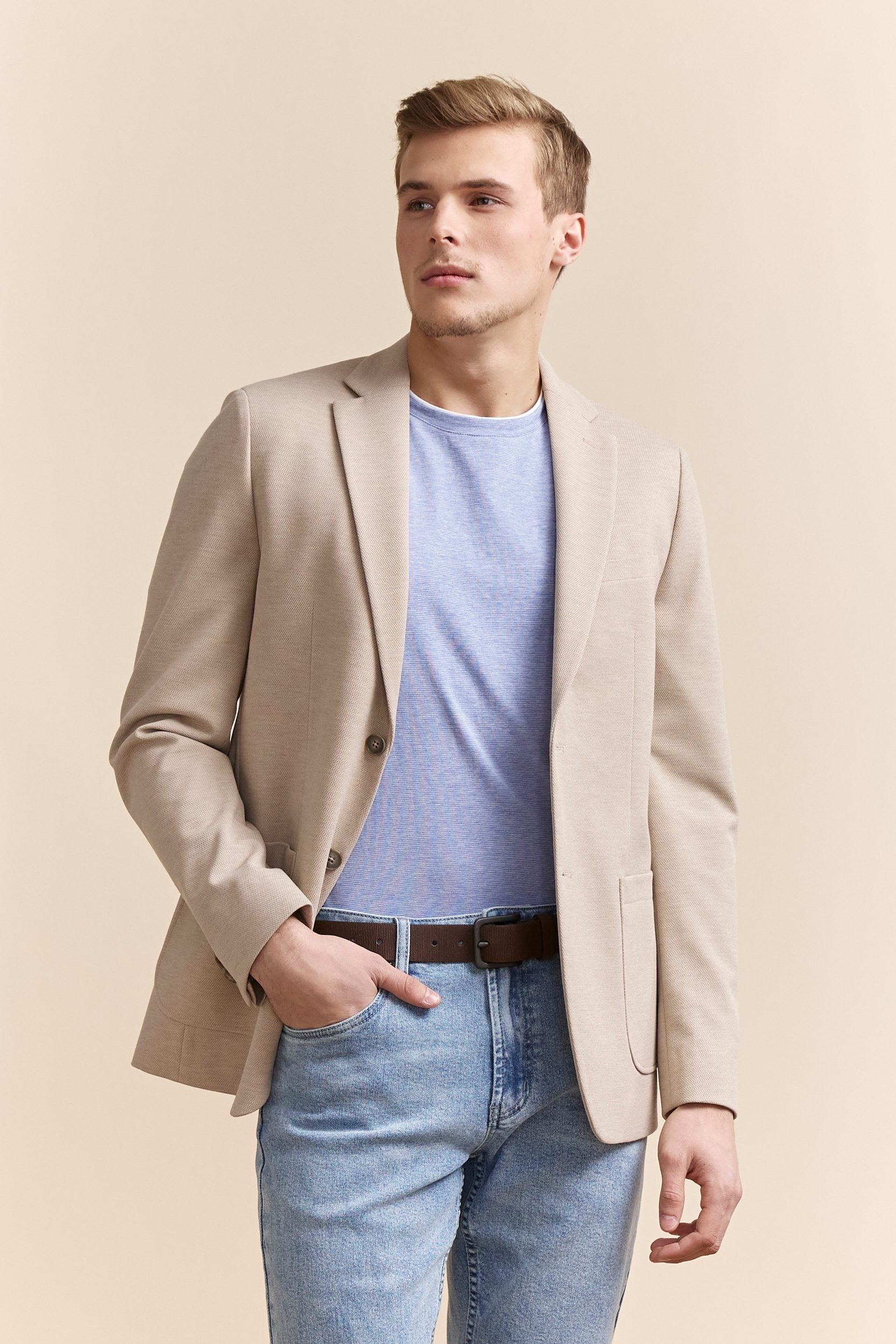 Textured Fitted knit blazer